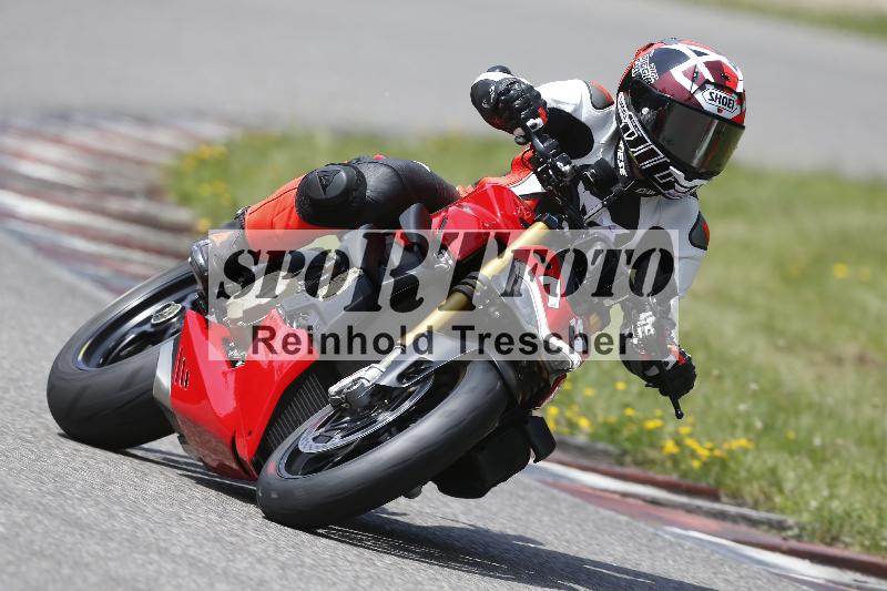 /27 12.06.2025 Ducati Schweiz Trackday Warmup  ADR/blau-bleu/19-1